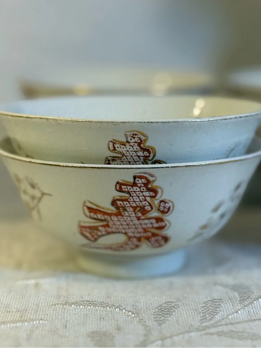 Vintage Style Ceramic Rice Bowls with‎ Red Floral Longevity - Set of 8 Gold Rim